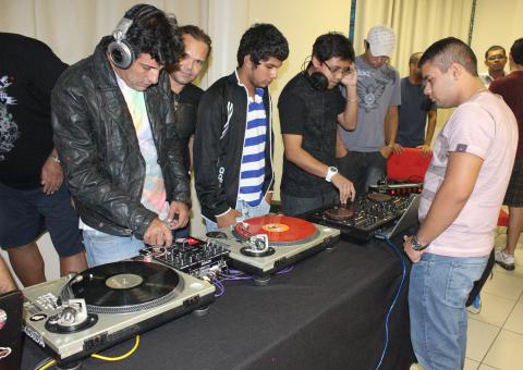 Sesc inscreve para cursos de Percussão e Discotecagem